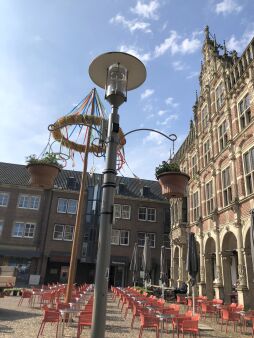 2023-05-15_Bocholt_Blüht_Blumenampeln_Foto_Stadtmarketing_11 2023-05-15_Bocholt_Blüht_Blumenampeln_Foto_Stadtmarketing_11