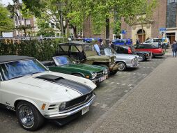 2024-04-28_Bocholt_Blüht_Oldtimer_Liebfrauenplatz_Foto_Stadtmarketing