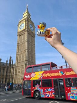 Neue Seite 594_Ente in London_Bettina Rahuel und Sonja Wedding