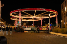 Ice skating on the Neutorplatz