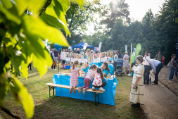 World Children's Day 2026 Playing, trying out new things and having fun together: to mark World Children's Day, children and families can look forward to a varied afternoon on Friday 18 September 2026 on the grounds of St Josef's Grammar School (Kapu).
