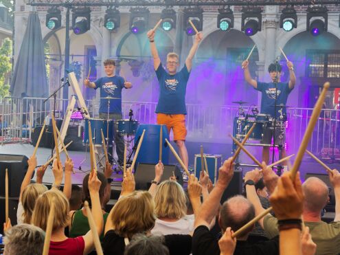 SUPER DRUM SHOW-BOH SUPER DRUM SHOW-BOH