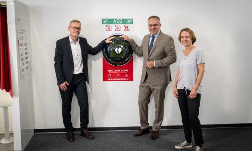 New defibrillator for the citizens' office New defibrillator for the citizens' office