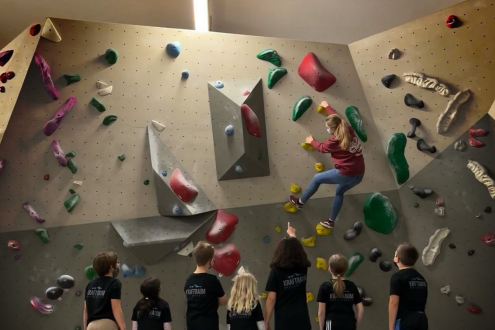 Bouldering_Gym_Interior_view 1