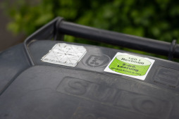 The sticker should be placed clearly visible on top of the tonnage lid The sticker should be placed clearly visible on top of the tonnage lid