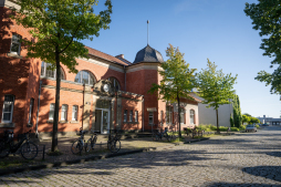 Bocholt Municipal Library The Media Centre at the old railway station offers books, media and interesting events to suit all tastes and age groups.