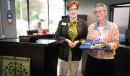 Bocholt and Winterswijk strengthen local cooperation Baukje Dijkstra, Mayor of Winterswijk (left), and Gudrun Koppers, First Deputy Mayor of Bocholt.