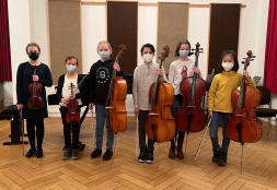Schüler der Musikschule Bocholt-Isselburg Bocholter Schülerinnen und Schüler der Musikschule Bocholt-Isselburg dürfen ihr Können beim Regionalwettbewerb \