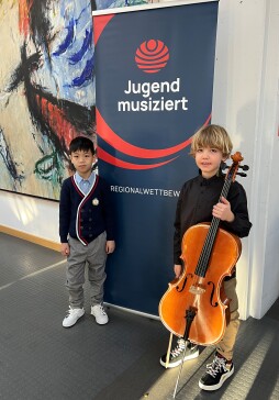 Jugend musiziert 1/24 3 Successful as a duo (from left): Wangzi Hao and Carl Levin Müller.