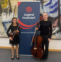  Music students Matilda Varone and Katharina Theling are allowed to take part in the state competition 