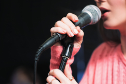  Gesangspodium Musikschule (Stockfoto) 