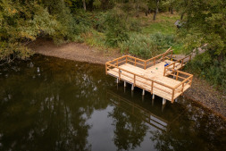 The viewing platform in Mosse Citizens' Park The viewing platform in Mosse Civic Park has been fitted with new oak decking. Photo: City of Bocholt