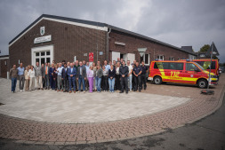 At the Sporker Saal, visitors were able to get an idea of how the emergency information points in the Borken district are equipped At the Sporker Saal, visitors were able to get an idea of how the emergency information points in the district of Borken are equipped