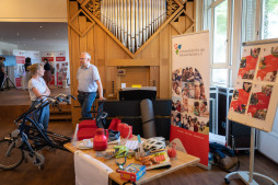  Interested parties were able to find out about offers of help at 14 exhibition stands 