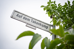 Biemenhorst referendum - Takenkamp site On 22 October, a referendum will decide whether or not to build accommodation for refugees in the district of Biemenhorst at the location \