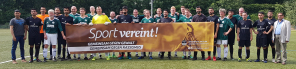 Group photo after the friendly match against racism, the teams of the Ahmaidyya community and FC Olympia Bocholt 