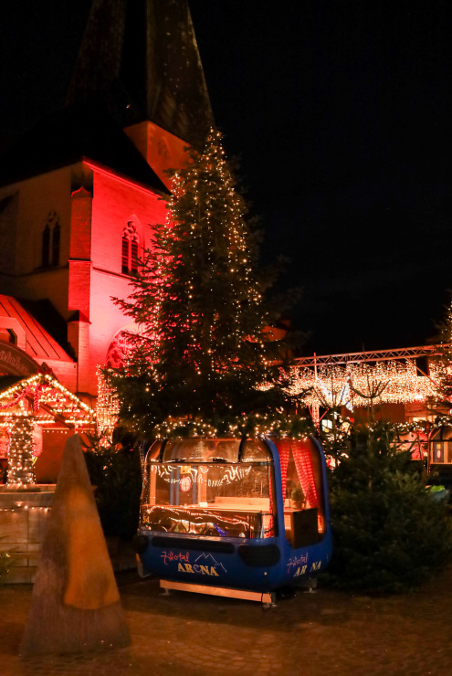 Foto Gondel im Winterdorf_Stadtmarkting
