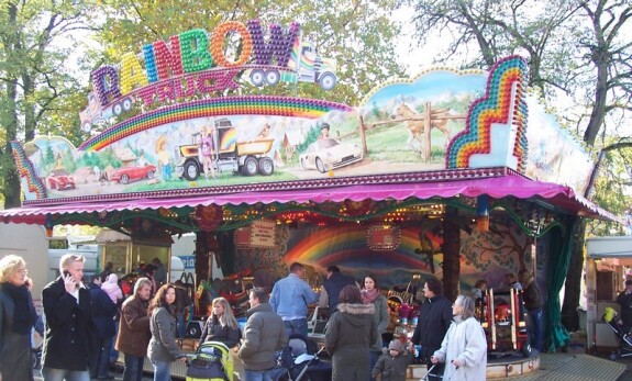 Kinderkarussell_Rainbow Truck_Kaiser-Benna Kinderkarussell_Rainbow Truck_Kaiser-Benna