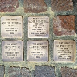  Stolpersteine 