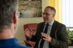 Im Gespräch: Bürgermeister Thomas Kerkhoff und Dr. med. Christian Goebel Im Gespräch: Bürgermeister Thomas Kerkhoff und Dr. med. Christian Goebel
