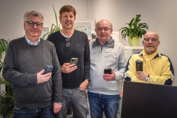 Das ehrenamtliche Team von MouseMobil hilft weiter, wenn's um PC, Tablet und Smartphone geht Das ehrenamtliche Team von MouseMobil hilft weiter, wenn's um PC, Tablet und Smartphone geht
