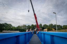  Die 28 Meter lange Räumerbrücke wurde nach der Sanierung wieder im Klärwerk Bocholt eingesetzt 