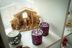 Schnäppchenregal ESB 3 Wer kostenlose Weihnachtsdeko sucht, wird vielleicht beim ESB fündig.