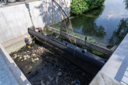 Das Stauwehr an der Königsmühle hat eine neue Klappe Das Stauwehr an der Königsmühle hat eine neue Klappe