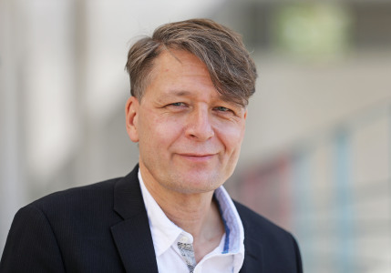 Dr. Christoph Driessen