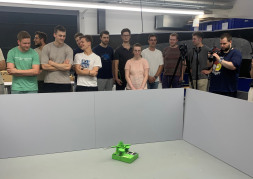 BattleBots-Wettstreit an der Westfälischen Hochschule Bocholt BattleBots-Wettstreit an der Westfälischen Hochschule Bocholt