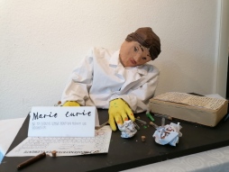 Ausstellungseröffnung Kunsthaus \ Die Kunstobjekte beschäftigen sich mit dem Thema Buch und europäische Geschichte.