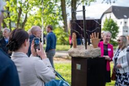 Am 31. August findet die Midissage zur Ausstellung FREIHEITSSTROM statt Am 31. August findet die Midissage zur Ausstellung FREIHEITSSTROM statt