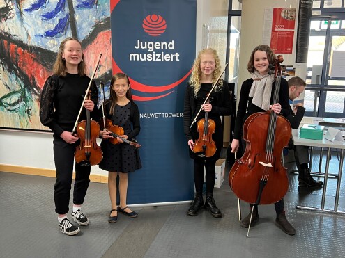 Überzeugten als Streicherensemble: Lotta Blenker, Matilda Varone, Lara Nienhaus und Wiebke Seggewiß von der Musikschule Bocholt. 