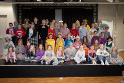 Die Kindermusicalgruppe der Musikschule Die Kindermusicalgruppe der Musikschule