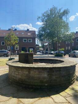 Friedhof Quartierstreff Eröffnung 2 Im Wandel der Zeit: Das Haus an der Ecke Breslauer Straße im Juni 2023.