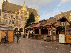Foto_Aufbau_Weihnachtsmarkt_2