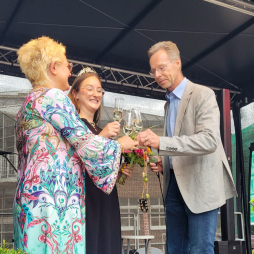 Weinfest_Krönung der Weinkönigin_Foto_Stadtmarketing