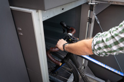 Das Fahrrad sicher abstellen - in den Radboxen an den Arkaden Das Fahrrad sicher abstellen - in den Radboxen an den Arkaden
