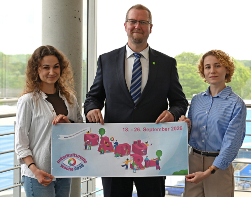 Het trio van IKW 2026 beschermheren - Karyna Borodii, Björn Volmering, Anastasia Mironava