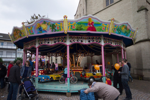 Sportcarrousel voor kinderen