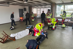  De gewonden werden behandeld in het clubhuis van Olympia Bocholt 