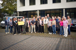 46 betrokken burgers hebben nu de vrijwilligerskaart ontvangen 46 betrokken burgers hebben nu de vrijwilligerskaart ontvangen