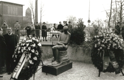 Bernkopf gedenkteken \