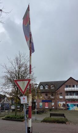 Slagboom Suderwick 1 De voormalige douanekering in Suderwick werd ontmanteld. Hij was niet langer stabiel.