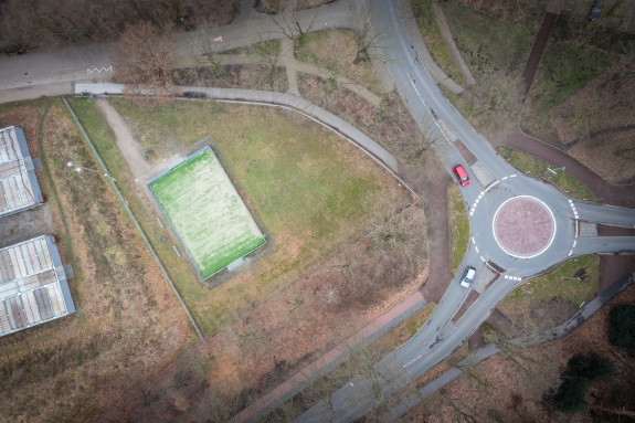 Het minispeelveld is weer open voor gebruik