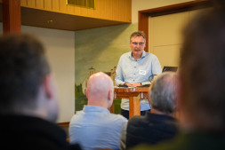  Dieter Helbig van de afdeling Openbare Orde van de stad Bocholt bracht verslag uit over het Duitse NIP-systeem 