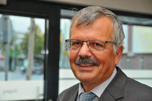 Dr. Dimitrios Macheras is de tweede vice-voorzitter van de Integratieraad van de stad Bocholt. Bruno Wansing van het bureau van de burgemeester sprak met hem in het kader van de serie \