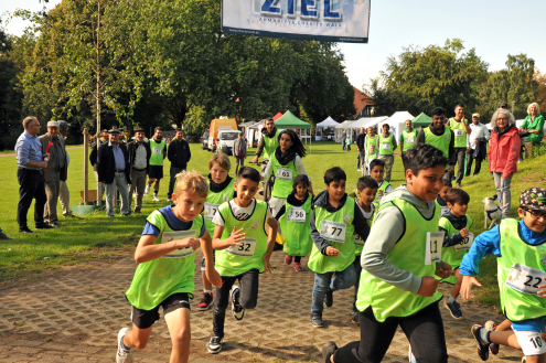 bocholt_integration_charitywalk_ahmadiyya_08272023_foto_bruno_wansing_BWG_6299