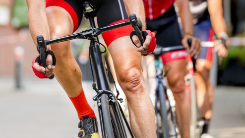 cyclist-in-a-bycicle-race-2025-02-06-02-53-22-utc